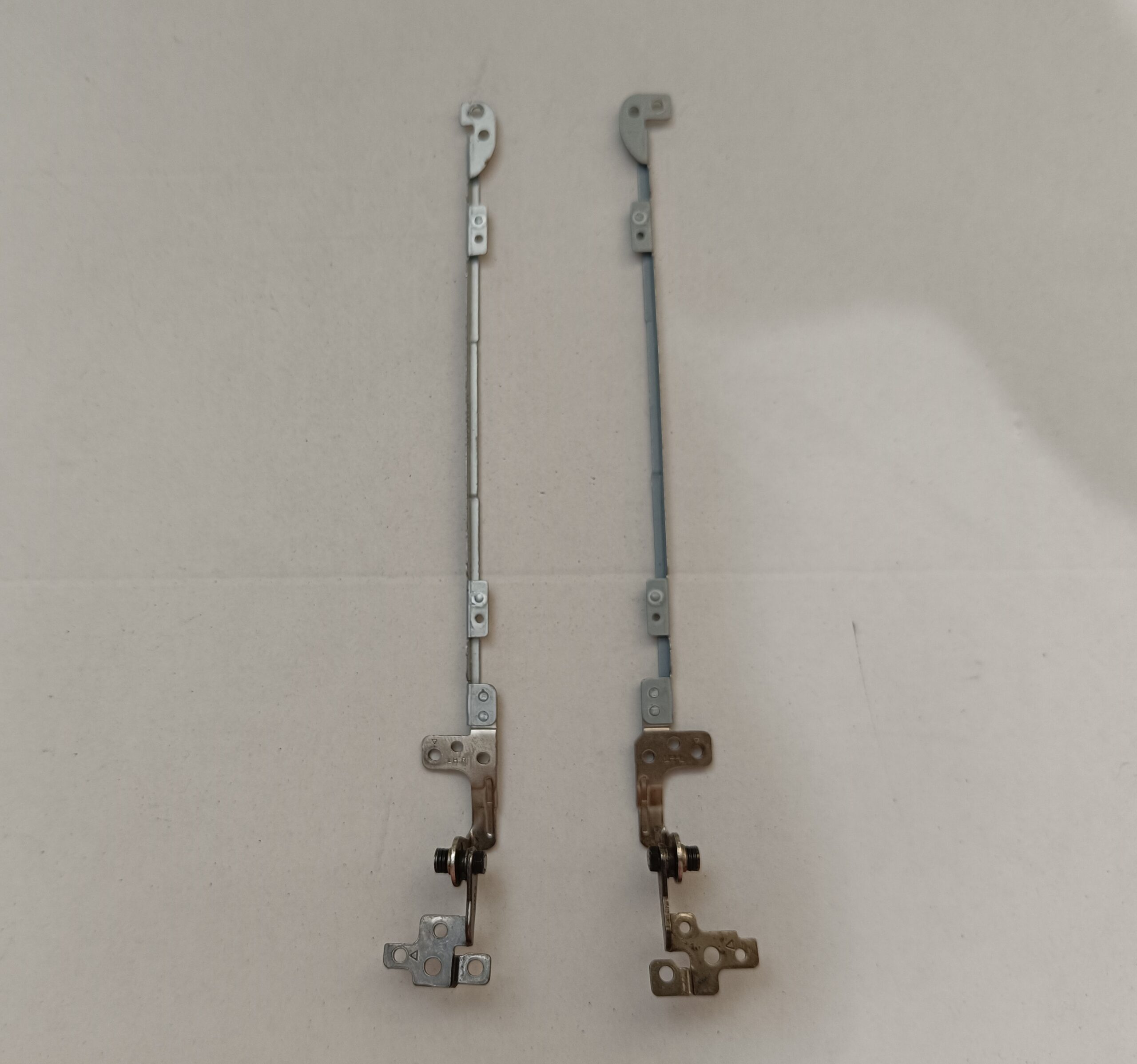 ACER ASPIRE ONE NAV70 AO255 ORJİNAL SAĞ SOL MENTEŞE TAKIMI