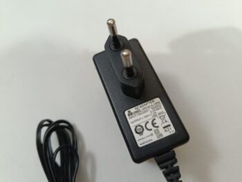 UMEC 15V 1.2A ( 15 VOLT 1.2 AMPER ) STANDART UÇ ÇOK AMAÇLI ADAPTÖR