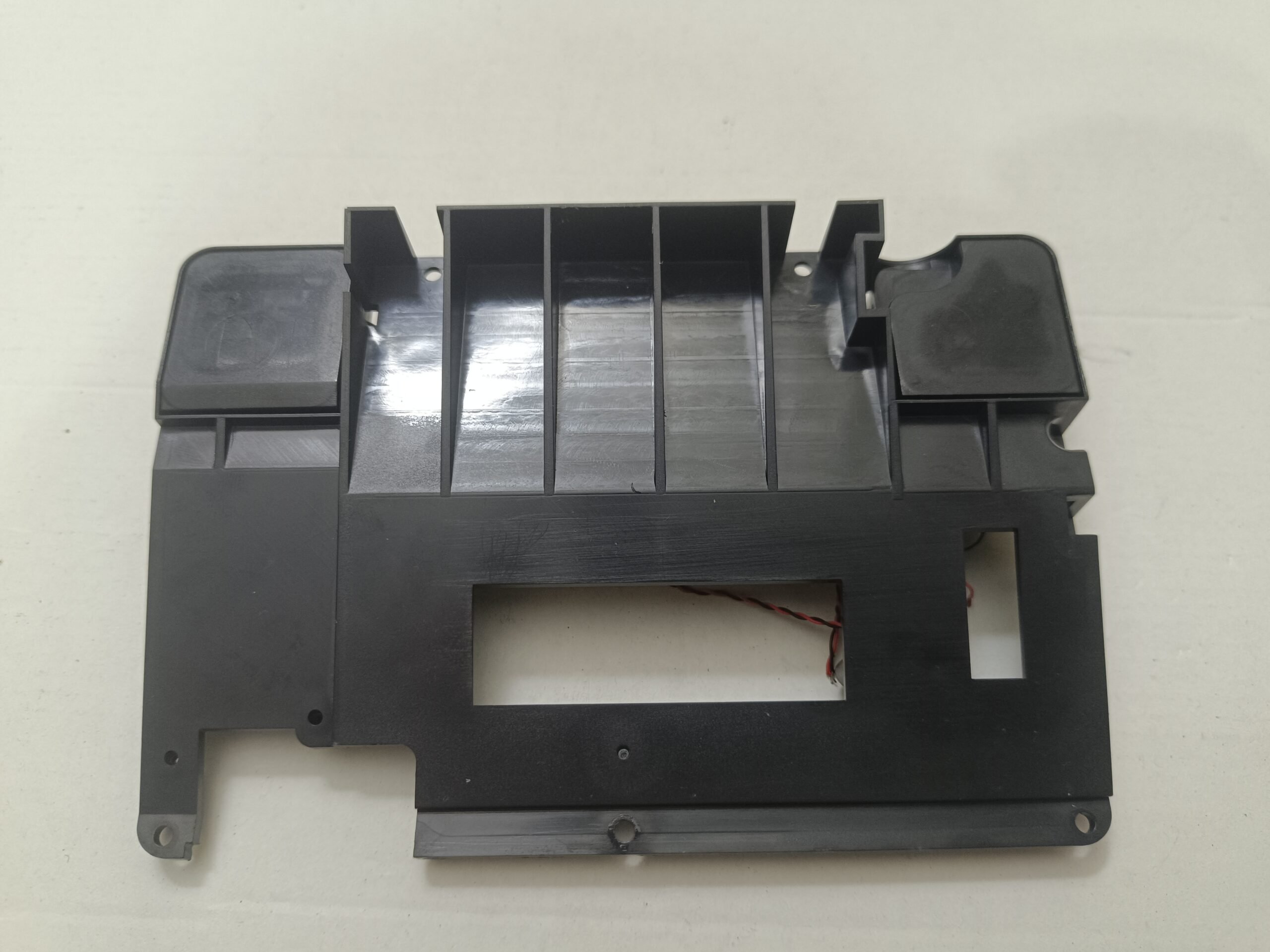 HOMETECH EBOX MİNİ PC ORJİNAL ORTA PLASTİK KASA DAHİLİ İÇ SAĞ SOL HOPARLÖR