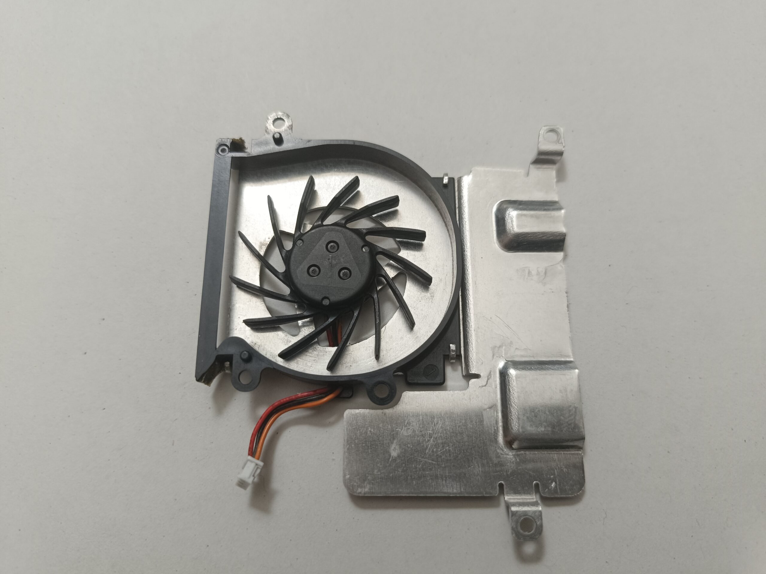 SAMSUNG NC10 ORJİNAL İŞLEMCİ FANI CPU FAN - Görsel 2
