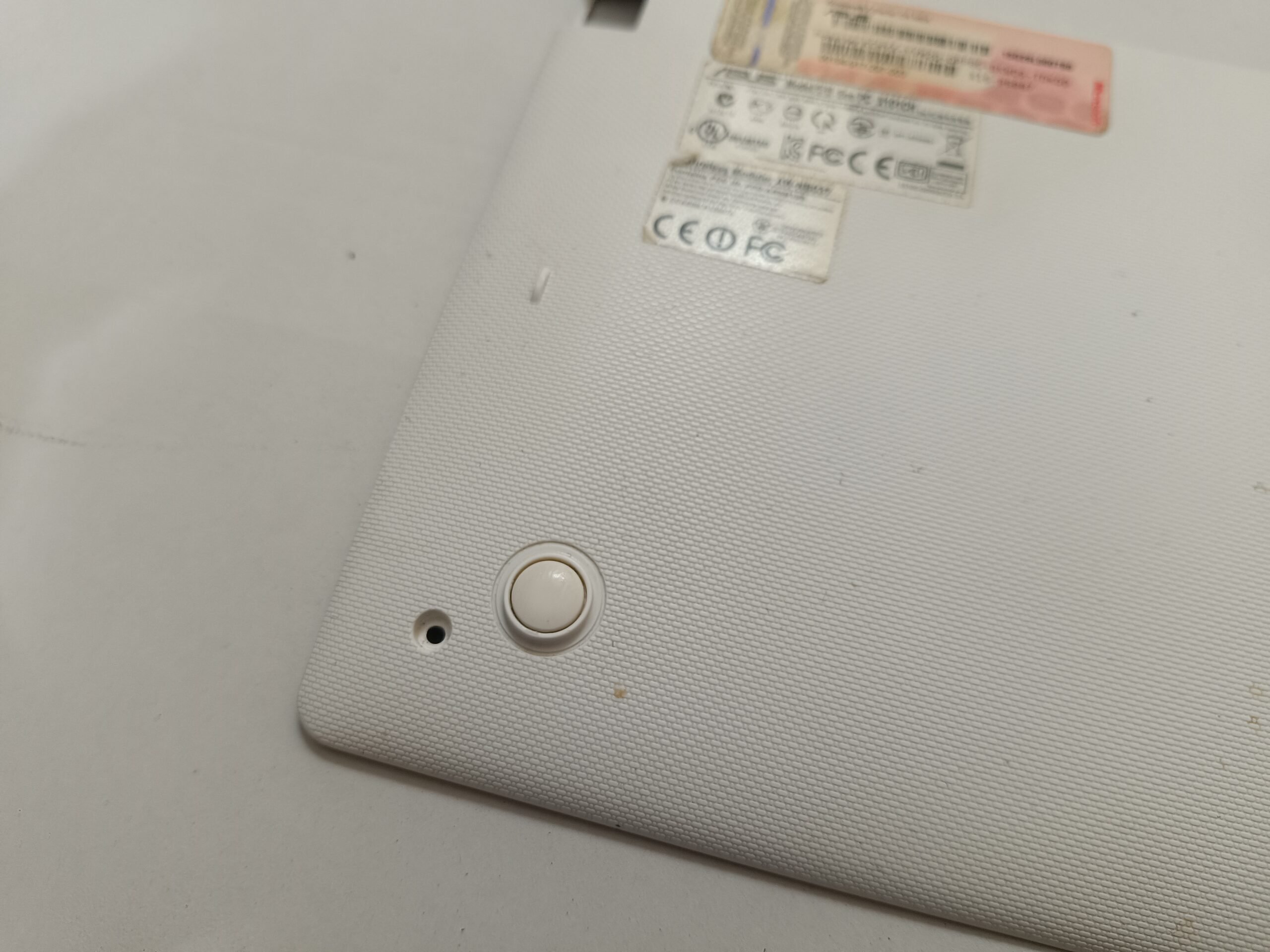ASUS EEEPC X101CH ORJİNAL ALT KASA BOTTOM CASE BEYAZ - Görsel 6