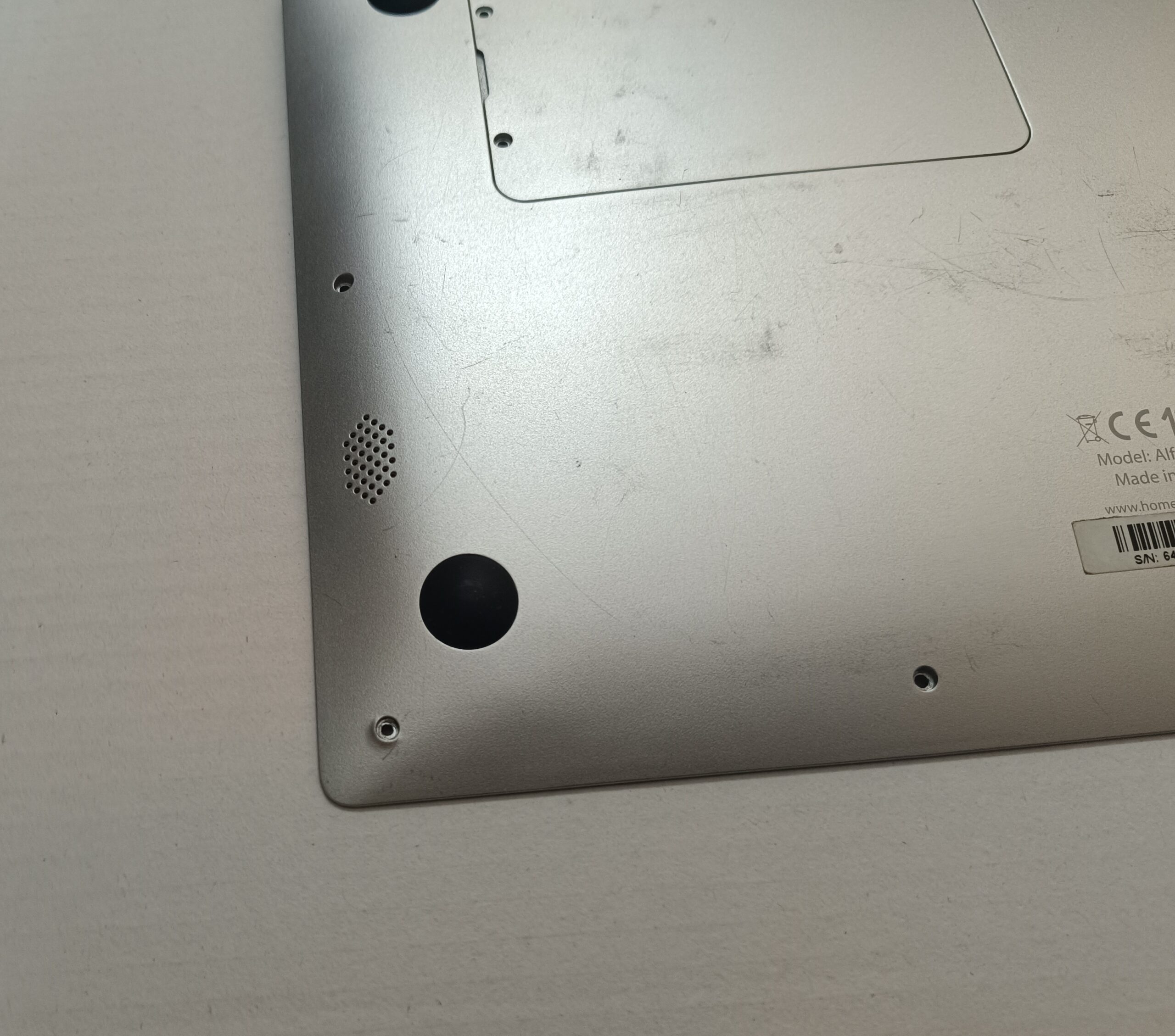HOMETECH ALFA 420C ORJİNAL ALT KAPAK HARDDİSK KAPAĞI DAHİL - Görsel 7