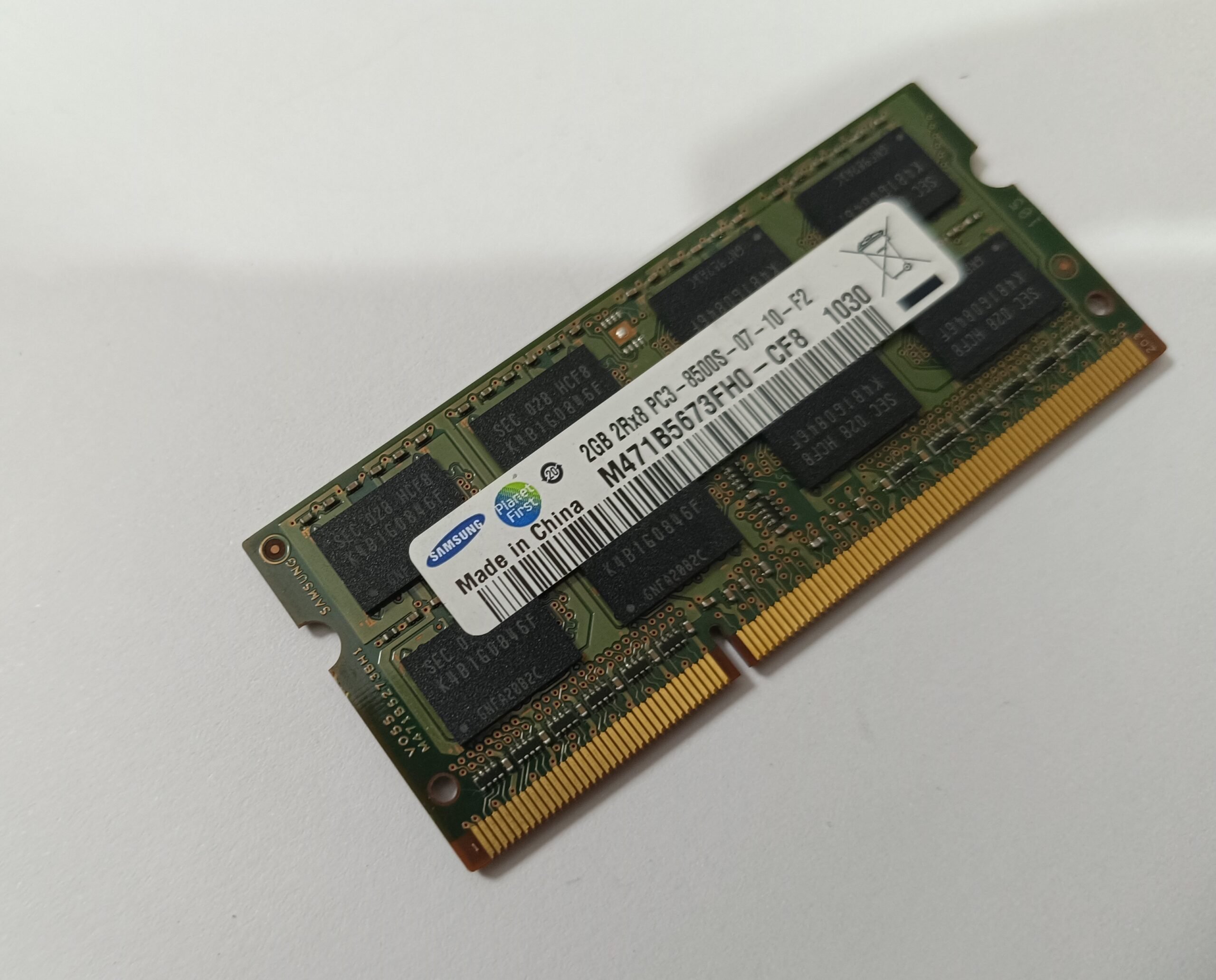 Samsung 2 GB 1066MHz DDR3 RAM 8500S SODIMM M471B5673FH0-CF8 - Görsel 2