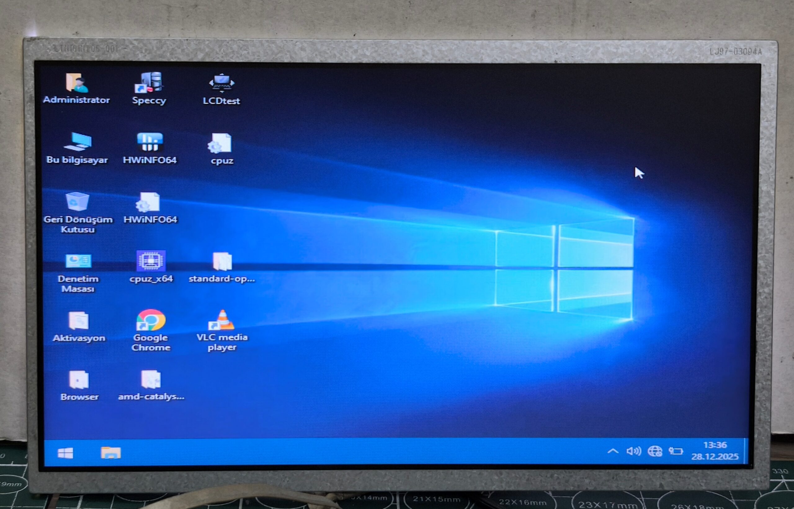 SAMSUNG 10.1 İNÇ MAT 40 PİN STANDART LCD PANEL LTN101NT06 - Görsel 2