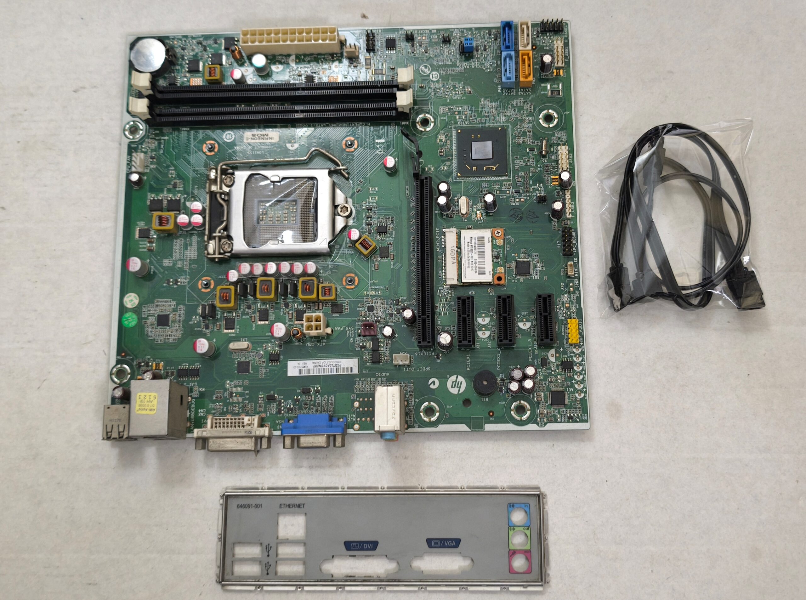 HP PAVILLION P6 SERİSİ 1155 SOKET ANAKART SORUNSUZ
