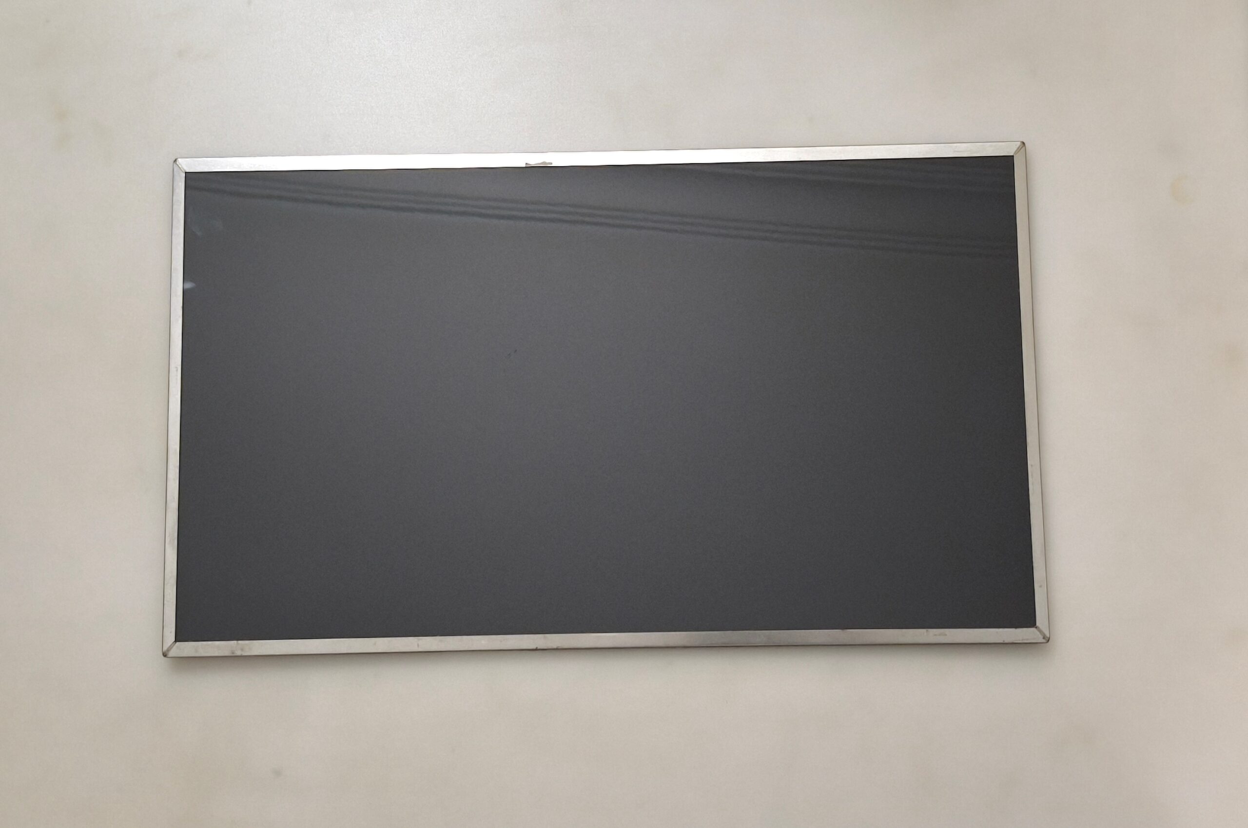 SAMSUNG 15.6 İNÇ 40 PİN PARLAK STANDART LCD PANEL LTN156AT17 D02