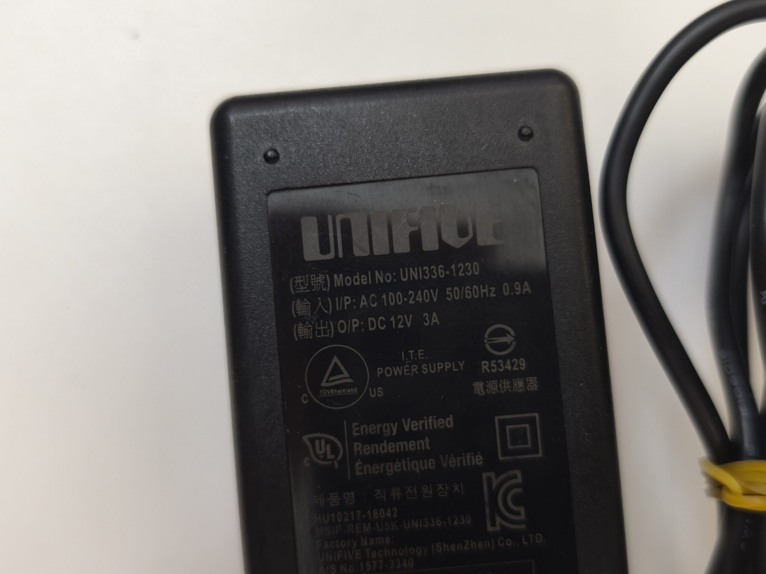 UNIFIVE UNI336-1230 12V 3A STANDART UÇ ADAPTÖR - Görsel 4