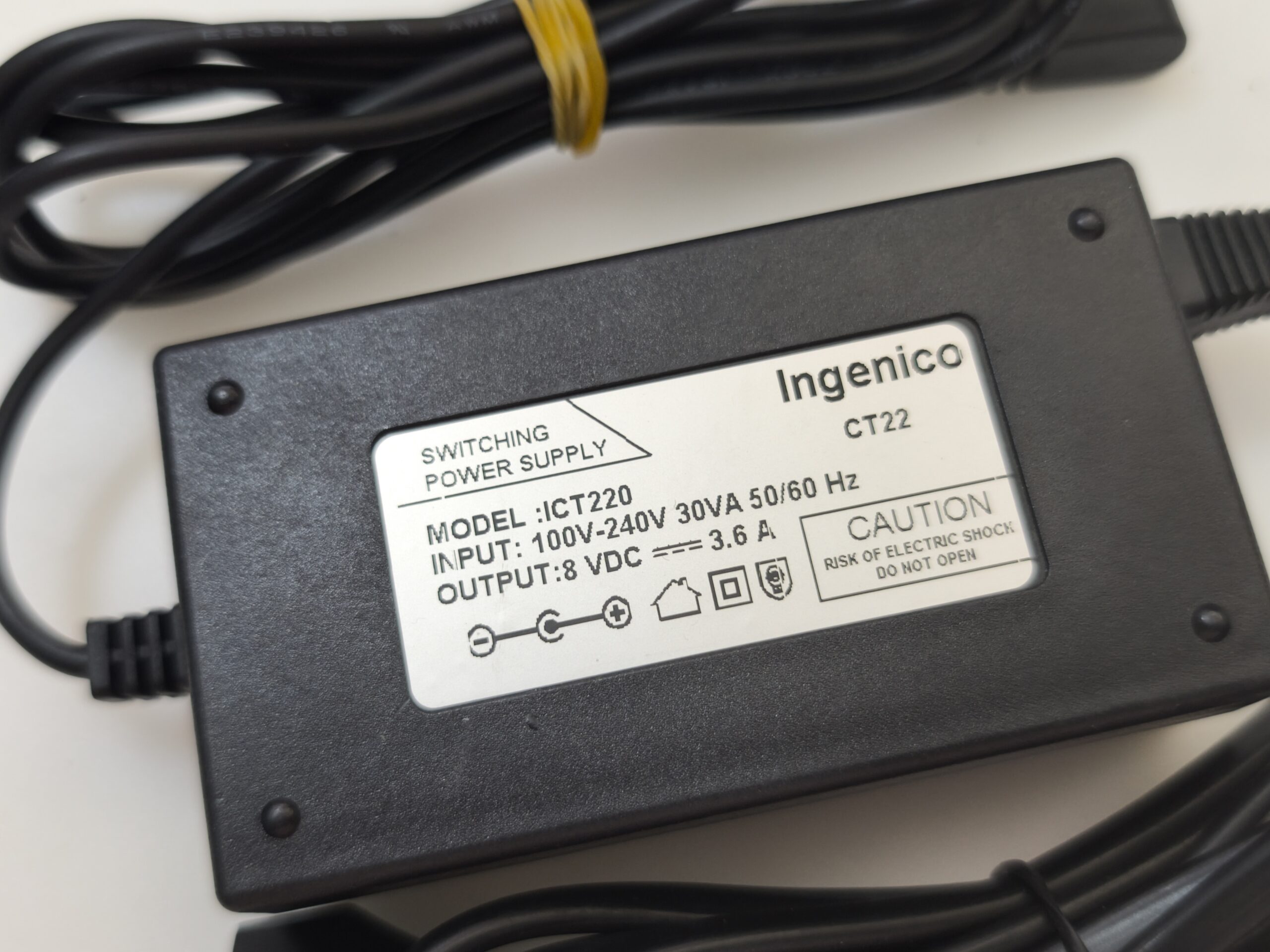 INGENICO 8V 3.6A STANDART UÇ ADAPTÖR - Görsel 2